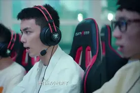 腾讯拍电竞网剧，为什么会选择“即将凉凉”的穿越火线？图片