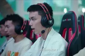 腾讯拍电竞网剧，为什么会选择“即将凉凉”的穿越火线？图片