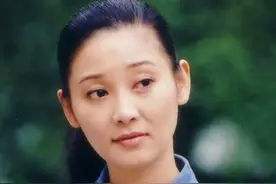 徐帆嫁给冯小刚22年却一个人丁克，看过原配女儿名字，网友：心酸图片