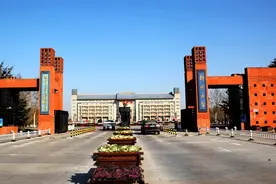 郑州晋级万亿俱乐部，许昌人均超洛阳、碾压南阳，谁是河南第三城图片