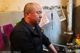 男子赌博不仅输掉钱财还“输掉”老婆，儿子患病，他用坚守来赎罪图片