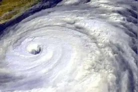 南极上方出现“虫洞”？人类未来能否实现穿越时空？其实早有答案图片