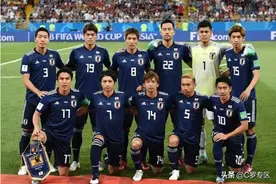 日本J联赛公然踢假球？后卫往自家球门踢，门将送对手助攻图片
