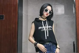 炎热的夏天，是该备件无袖T恤来凉快一下了图片