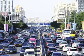 高德地图二季度交通报告：城市红绿灯路口延误榜出炉图片