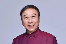 【明德风苑】冯巩：让文艺之花为时代绽放图片