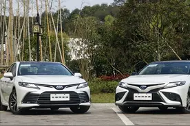 新款凯美瑞不仅样子更帅，而且好开，最重要能玩微信图片