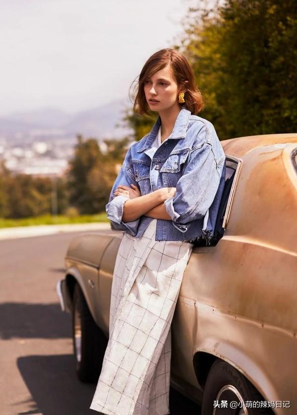 入春怎么穿？回头率最高的穿搭参考：“长裙+外套”，气质又高级