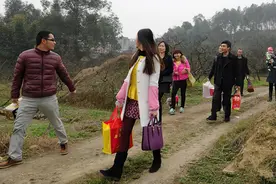 农村春节怪现象，白天村里过，晚上回城住，到底为什么？图片