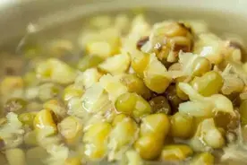 夏天喝绿豆汤解暑真不错，但绿豆煮不熟，该怎么办？图片