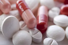 如何正确服用阿莫西林、阿奇霉素、头孢克肟、左氧氟沙星和甲硝唑图片