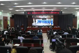 【聆听战疫故事】南大一附院援助武汉国家医疗队洪涛一行受邀前往南昌航空大学宣讲图片