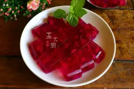 果冻也能自己做，火龙果果冻，简单又好吃，快来试试吧图片