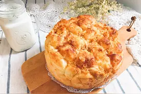 超软的肉松手撕面包，香浓耐撕简单好做，层次分明，撕着吃才过瘾图片