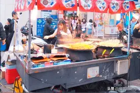 实拍韩国真实路边摊，看完后才终于明白：原来韩剧里都是假浪漫图片