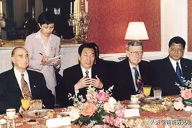 1999年，朱镕基总理访美有多霸气？当面回怼记者：我一点都不想来图片