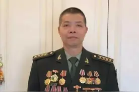 侦察英雄三次立一等功，越军下发照片，悬赏15万元要人头图片