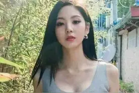 每日一笑：您贵姓？客人答：姓侯。媳妇问：“是公猴还是母猴？”图片