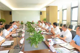 中国船级社总裁莫鉴辉一行赴招商检测认证（重庆）有限公司调研图片
