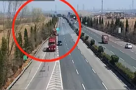太原：连续变道酿成事故 司机居然“扬长而去”图片