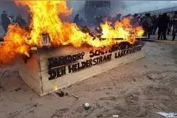 海牙海滩今年可以有岁末篝火了图片