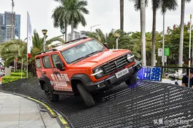 凭实力圈粉，一次性试遍WEY品牌的所有车型图片