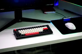 小巧灵动，三模RGB全都有 - 雷神KC3068R 机械键盘图片