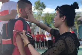 孩子回家有这五种表现，可能在幼儿园受了委屈，父母需了解图片