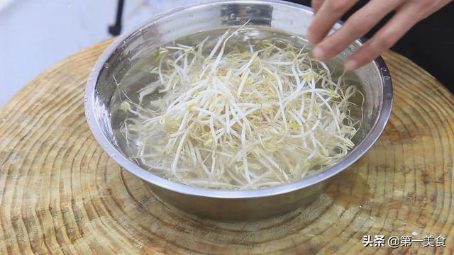 鸡胸肉这样做超好吃，荤素搭配，营养美味，做法也特别简单