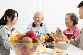 吃饭时的 10个「不要」，看到第几个你中招了？图片