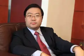 江西首富：32岁坐拥400亿，却接连掏空3家公司，最后怎么样了？图片