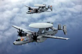 「航空史话」海空鹰眼——美国E-2舰载预警机家族小记图片