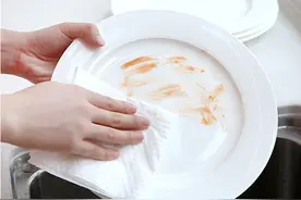 牛人设计“免洗洁精”抹布！洗碗不残留，不伤手，一条擦净一切图片