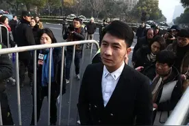 从“林爸爸”到“林克妻”：鸡贼男不值得同情图片