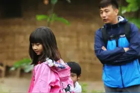 学校声称黄磊女儿多多事件子虚乌有 黄磊公关团队太牛了吧图片