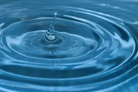 a drop in the ocean 九牛一毛图片