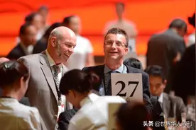 疫情之下，为什么美国穷人暴毙、富人暴富？特朗普的回答真相了图片