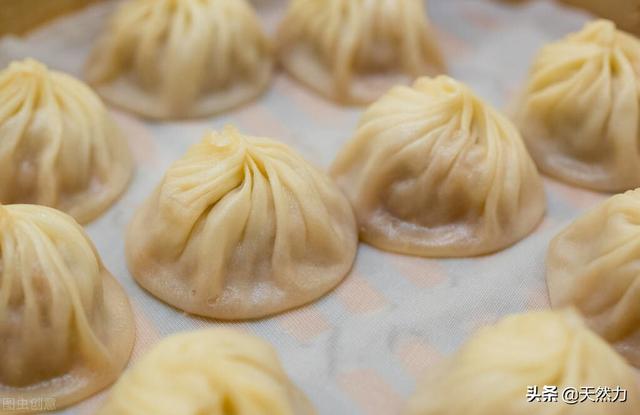 蒸好的包子放在冷藏还是冷冻（包子是蒸熟了冷冻还是生的冷冻）