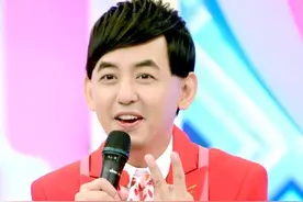 恭喜！49岁黄子佼宣布当爸，小19岁娇妻怀孕3个月，开心晒B超照图片