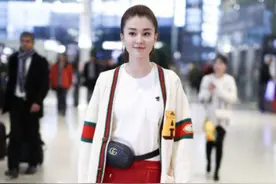 乔欣衣品突然变好 就是脸圆了不少 网友：再胖要成包子了图片