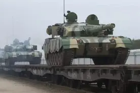 我军最壕合成旅，身价数十亿，高调亮相练兵场图片