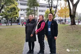 崇州版“长大后我就成了你”图片