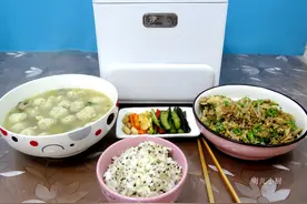 一人吃饭不将就，特别是米饭的这个蒸法，清香好吃，适合夏天常吃图片