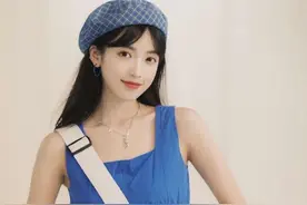 停车场拍照姿势你有几种？不要刻意摆拍，7个姿势助你上镜又自然图片