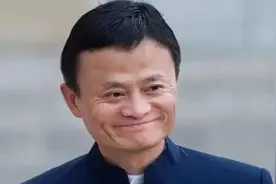 工资刚到银行卡，转入余额宝“理财”，为什么眼看赚实则亏？图片