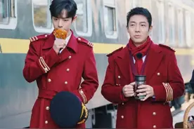 男明星穿衣，买家秀和卖家秀，王一博和肖战，郭德纲和撒贝宁图片