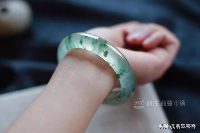 高冰胶底底色飘花 2026年冰胶和高冰