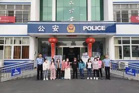 宣城抓获10名拉客招嫖人员！图片