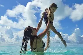 吉娘娘8岁女儿腿长逆天，“超模二代”从小修炼都有绝招图片