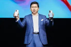 华为在5G时代推4G手机，搭载麒麟990，售价近四千元图片